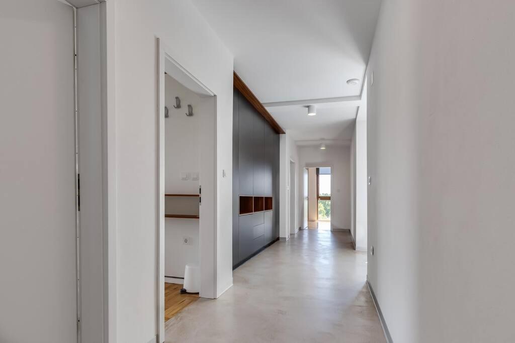 Villa T, Spacious With Heated Pool, Hot Tub & Sauna Rastevic Екстер'єр фото